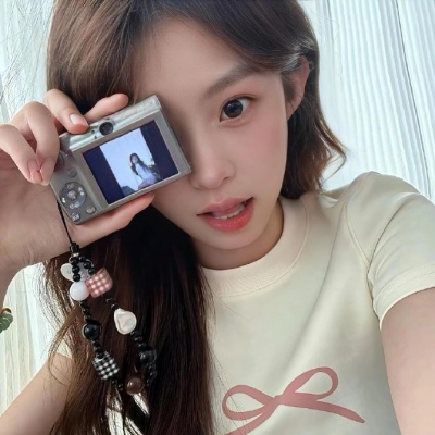 被这些优雅气质纯欲女生头像美哭啦 女生头像 第7张