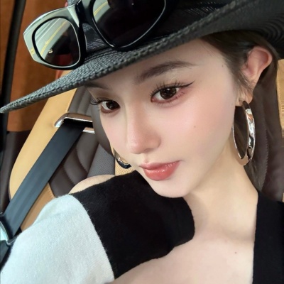 千金名媛风性感女生头像分享 女生头像 第1张 千金名媛风性感女生头像分享 女生头像 第1张