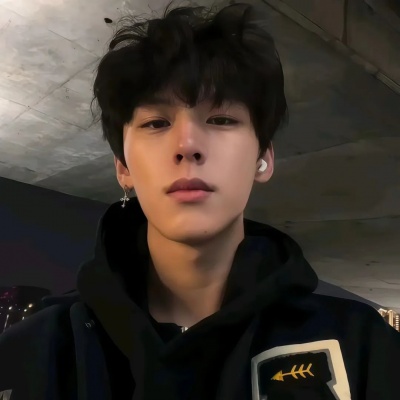 个性微信头像小众男生,每一张都充满独特魅力 男生头像 第9张 个性微信头像小众男生,每一张都充满独特魅力 男生头像 第9张