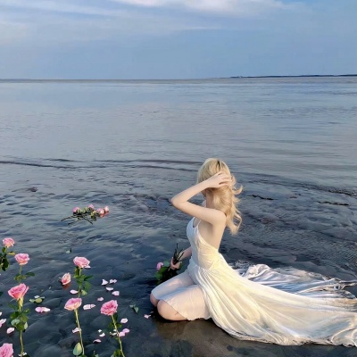 美哭!超绝的ins氛围唯美蓝色女生头像来啦 女生头像 第8张 美哭!超绝的ins氛围唯美蓝色女生头像来啦 女生头像 第8张