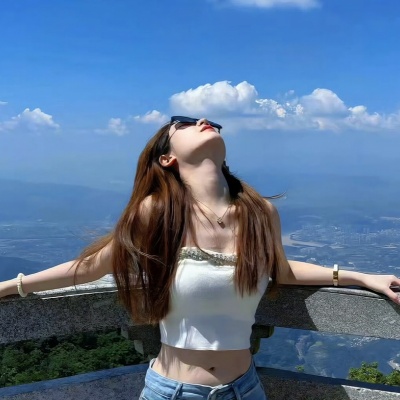 绝美!享受生活松弛自由感的女生头像推荐 女生头像 第8张 绝美!享受生活松弛自由感的女生头像推荐 女生头像 第8张