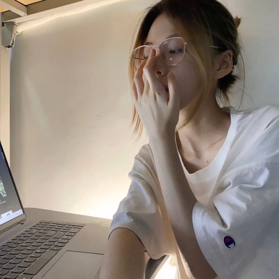 超绝！个性酷飒女生头像分享 女生头像 第10张