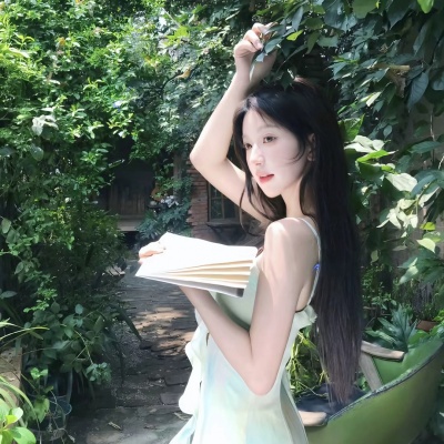 被这组绿色ins小众女头美哭啦 女生头像 第5张 被这组绿色ins小众女头美哭啦 女生头像 第5张