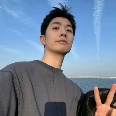 狠狠心动!成熟风多金感男生头像来袭 男生头像 第3张 狠狠心动!成熟风多金感男生头像来袭 男生头像 第3张