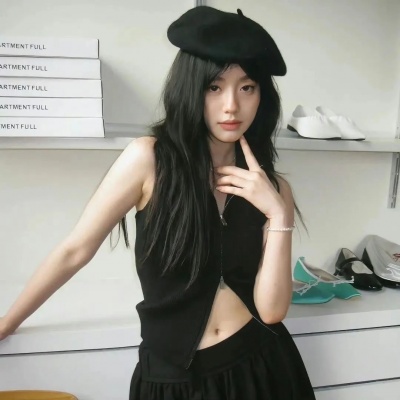 氛围感拉满的气质女生头像,高级感爆棚 女生头像 第7张 氛围感拉满的气质女生头像,高级感爆棚 女生头像 第7张