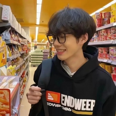 被帅晕！这些ins风格男生头像太绝啦 男生头像 第9张