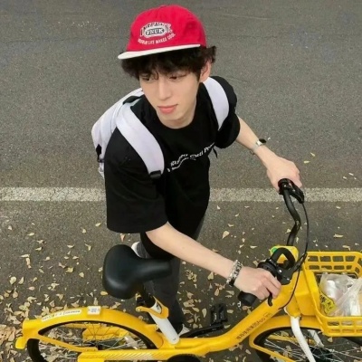Ins超帅小众男头推荐，秒变氛围感男神 男生头像 第4张