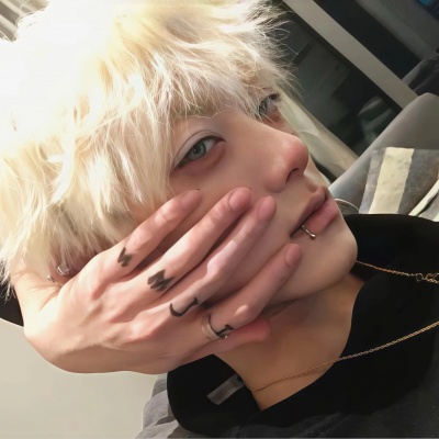 狠狠心动！高级氛围感男生头像来袭 男生头像 第1张