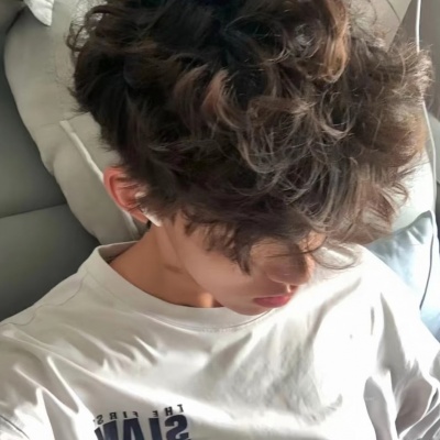 挖到宝啦！超绝ins小众男头精选 男生头像 第1张