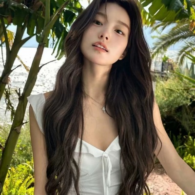 被这组绿色ins小众女头美哭啦 女生头像 第4张 被这组绿色ins小众女头美哭啦 女生头像 第4张