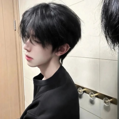 被帅晕！这些ins风格男生头像太绝啦 男生头像 第5张