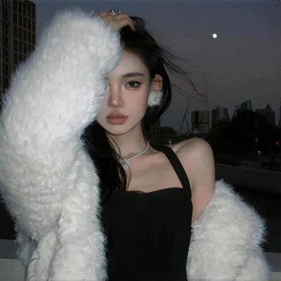 氛围感拉满的气质女生头像,高级感爆棚 女生头像 第10张 氛围感拉满的气质女生头像,高级感爆棚 女生头像 第10张