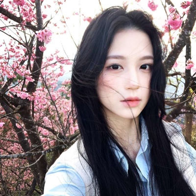 滤镜感拉满的唯美女生头像,爱了 女生头像 第9张 滤镜感拉满的唯美女生头像,爱了 女生头像 第9张