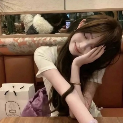 超绝!情头不明显单人一男一女 情侣头像 第9张 超绝!情头不明显单人一男一女 情侣头像 第9张