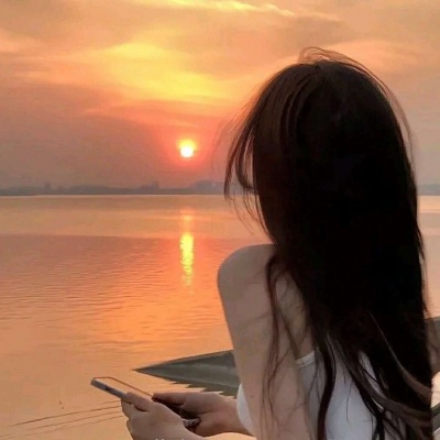 被唯美日落背影女生头像美哭啦! 女生头像 第1张 被唯美日落背影女生头像美哭啦! 女生头像 第1张
