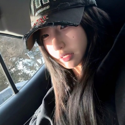 狠狠心动!慵懒感个性女头推荐✨ 女生头像 第3张 狠狠心动!慵懒感个性女头推荐✨ 女生头像 第3张