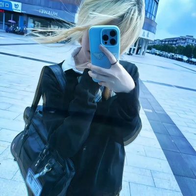 唯美蓝色自信自由女头✨ 女生头像 第2张 唯美蓝色自信自由女头✨ 女生头像 第2张