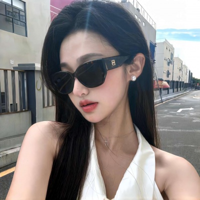 唯美气质贵气名媛女生头像👑 女生头像 第7张