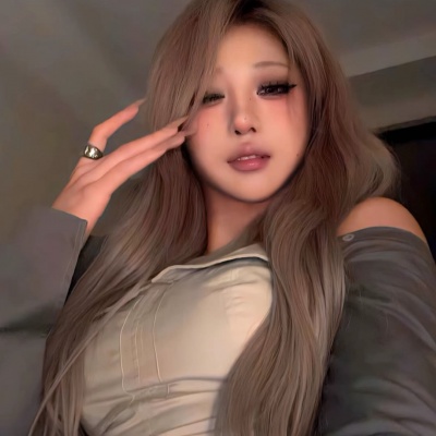狠狠心动!高级气质知性姐姐风头像来啦 女生头像 第8张 狠狠心动!高级气质知性姐姐风头像来啦 女生头像 第8张