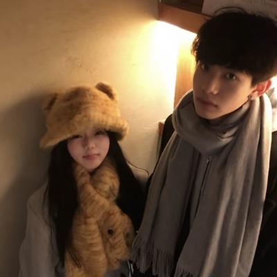 双人超甜真人情头💕 情侣头像 第1张