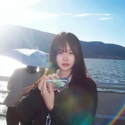 纯欲氛围拉满的相机女生头像来啦 女生头像 第8张 纯欲氛围拉满的相机女生头像来啦 女生头像 第8张