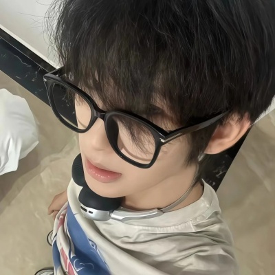 狠狠心动!高级emo伤感男头像来袭 男生头像 第8张 狠狠心动!高级emo伤感男头像来袭 男生头像 第8张