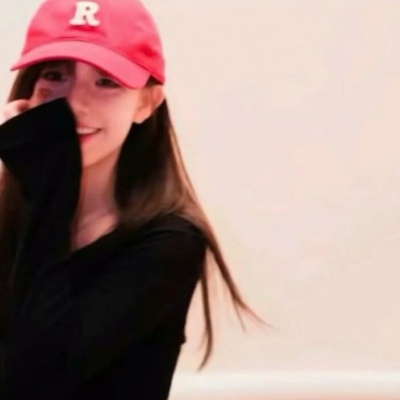 文艺风情绪女生头像,狠狠拿捏氛围感 女生头像 第9张 文艺风情绪女生头像,狠狠拿捏氛围感 女生头像 第9张