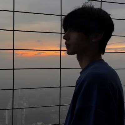 高级感还耐看的男生头像​🎯 男生头像 第7张