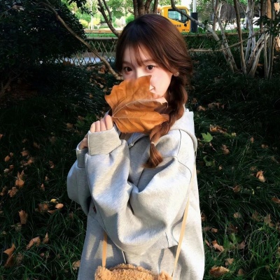 小众ins原宿风女头✨ 女生头像 第1张