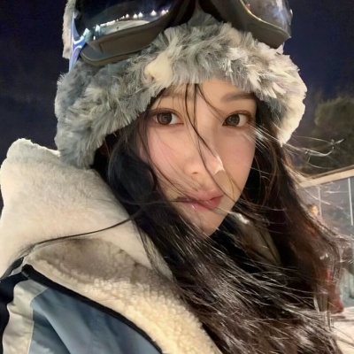 狠狠心动!慵懒感个性女头推荐✨ 女生头像 第10张 狠狠心动!慵懒感个性女头推荐✨ 女生头像 第10张