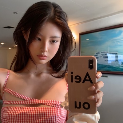 美到窒息！这些ins高级质感女头像太绝啦 女生头像 第6张