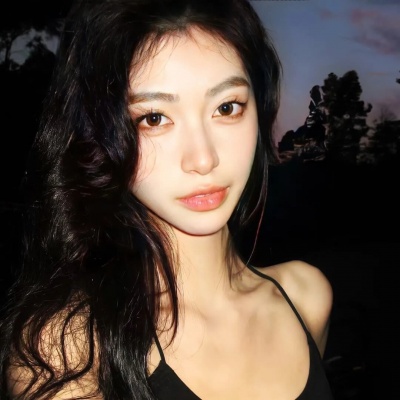 高级感拉满的绝美长发女生头像图片精选💖 女生头像 第3张 高级感拉满的绝美长发女生头像图片精选💖 女生头像 第3张