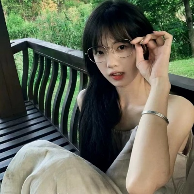 被这组春天氛围治愈绿色系女生头像美哭啦 女生头像 第4张 被这组春天氛围治愈绿色系女生头像美哭啦 女生头像 第4张