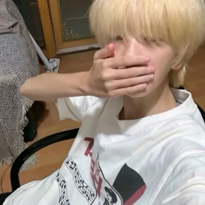 宝藏青春帅气男生头像 男生头像 第1张