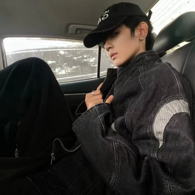 超绝!ins风帅气个性酷男头像推荐 男生头像 第10张 超绝!ins风帅气个性酷男头像推荐 男生头像 第10张