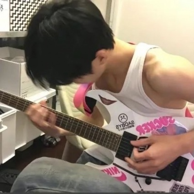 狠狠心动！高质量ins氛围感男生头像推荐 男生头像 第8张