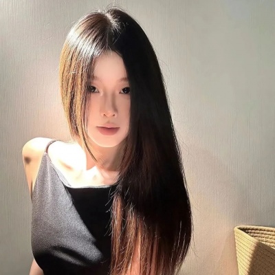 谁懂！又撩又欲的禁欲系女头来啦 女生头像 第3张