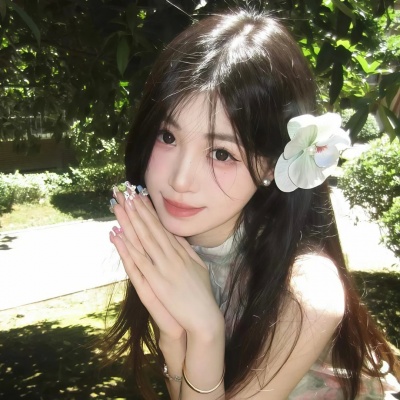 唯美纯欲女生头像,氛围感拉满 女生头像 第2张 唯美纯欲女生头像,氛围感拉满 女生头像 第2张