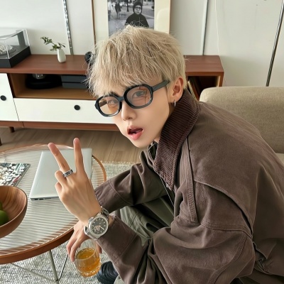 宝藏!ins帅气小众男生头像 男生头像 第1张 宝藏!ins帅气小众男生头像 男生头像 第1张