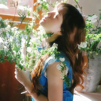 唯美抱花女生头像🌸美得不像话 女生头像 第4张 唯美抱花女生头像🌸美得不像话 女生头像 第4张