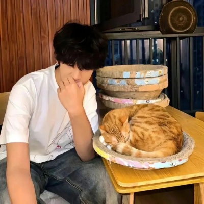 高质ins风男生头像🎨 男生头像 第4张