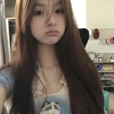 超绝!Ins纯欲模糊感女生头像来袭 女生头像 第4张 超绝!Ins纯欲模糊感女生头像来袭 女生头像 第4张