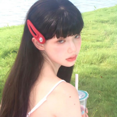 姐妹们，挖到小众高级干净风女生头像啦🥰