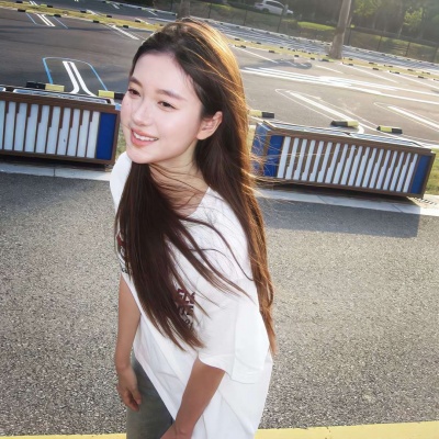 富家千金高级头像女生,气质这块直接拿捏 女生头像 第9张 富家千金高级头像女生,气质这块直接拿捏 女生头像 第9张
