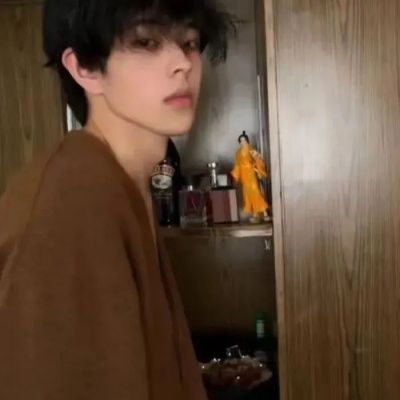 宝藏!高质量ins干净气质男生头像来啦 男生头像 第8张 宝藏!高质量ins干净气质男生头像来啦 男生头像 第8张