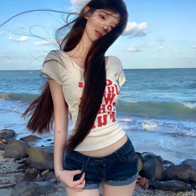 姐妹们必看!纯欲风ins头像女来了✨ 女生头像 第2张 姐妹们必看!纯欲风ins头像女来了✨ 女生头像 第2张