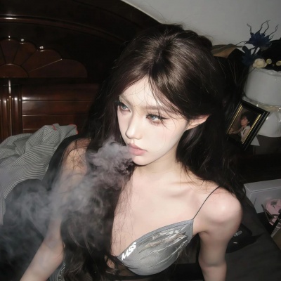 🔥酷帅女生头像来了,赶紧收藏! 女生头像 第7张 🔥酷帅女生头像来了,赶紧收藏! 女生头像 第7张