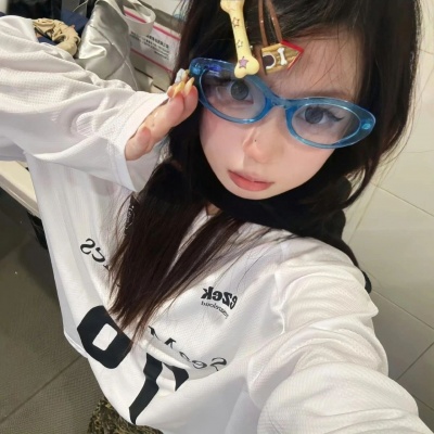 超绝!戴眼镜女生头像来啦✨ 女生头像 第4张 超绝!戴眼镜女生头像来啦✨ 女生头像 第4张