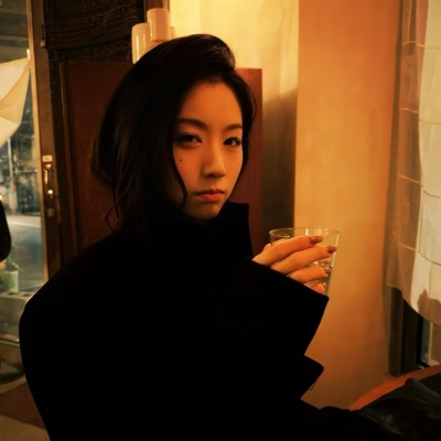复古滤镜风个性女生头像✨ 女生头像 第7张 复古滤镜风个性女生头像✨ 女生头像 第7张