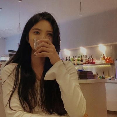 ins氛围感气质女生头像✨ 女生头像 第9张